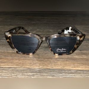 Sean John Women’s Tortoise Print Cat Eye Plastic Sunglasses SJS2008-215